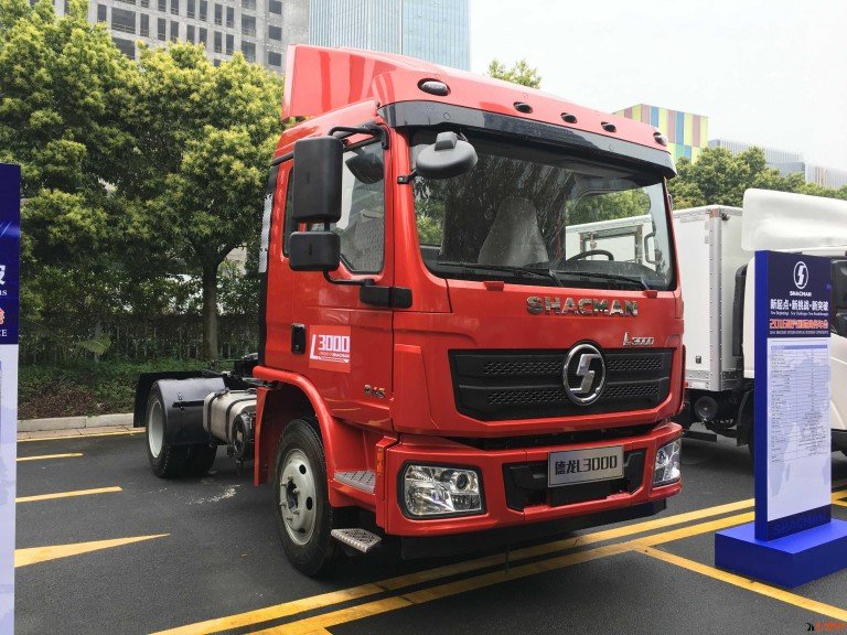 SHACMAN L3000 Tractor Truck 4X2 (2)
